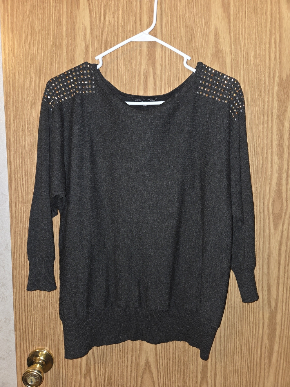 Cable & Gauge Dark Gray Stud-Shoulder Crewneck Sweater